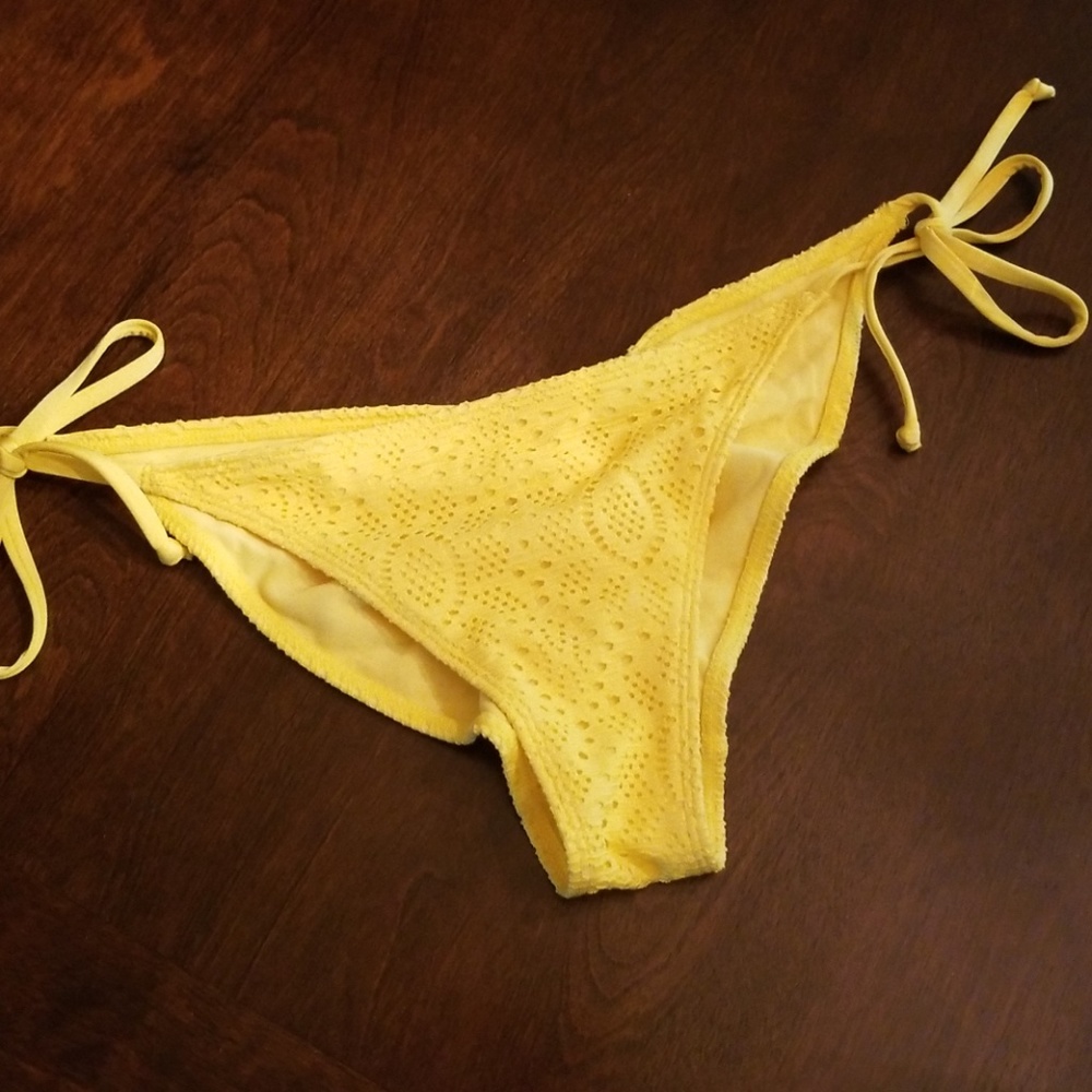 H&M Bikini Bottoms
